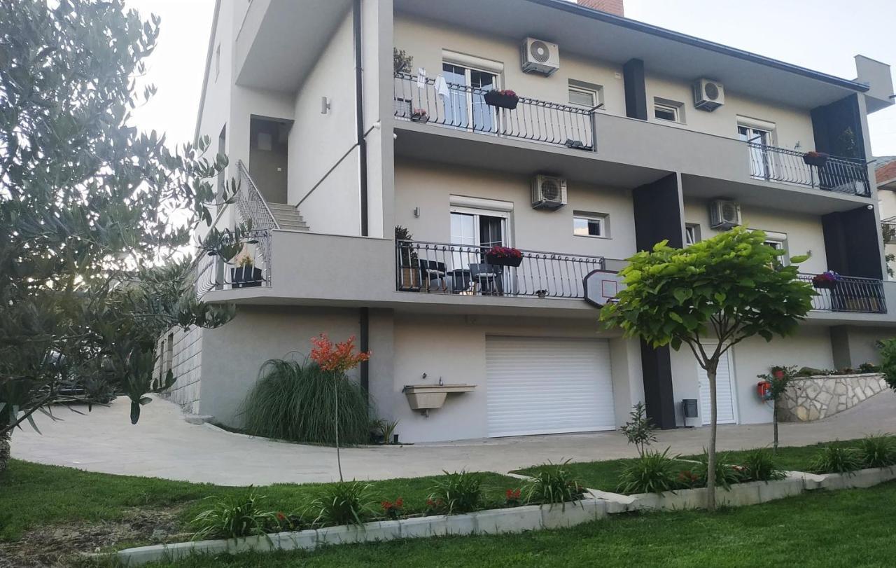 Avisi Home Trebinje Eksteriør bilde