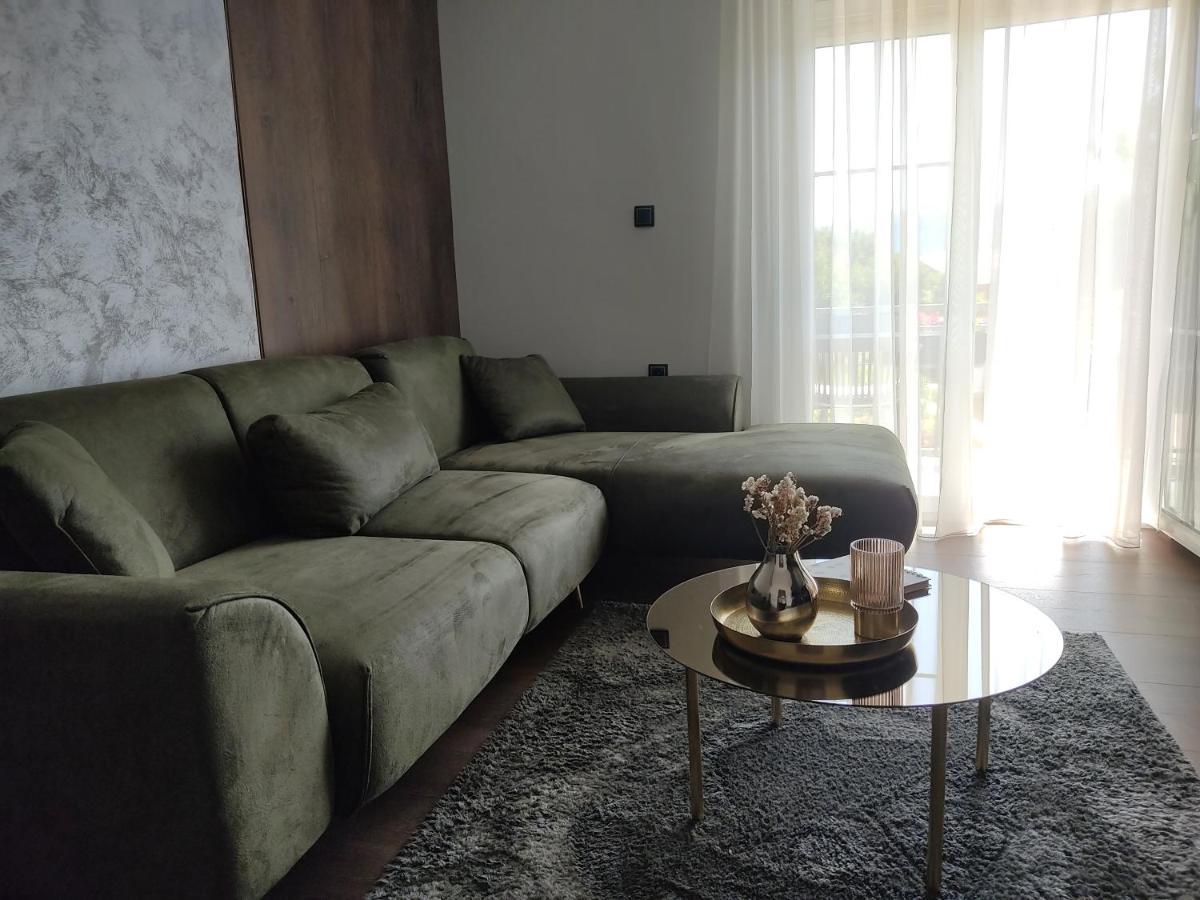 Avisi Home Trebinje Eksteriør bilde